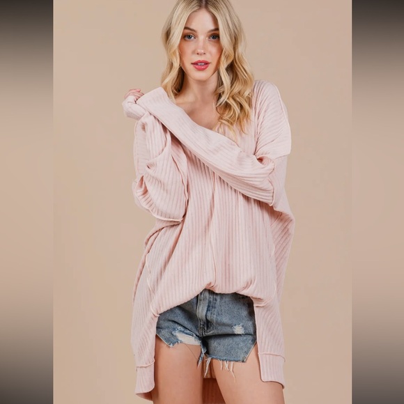 Solid Oversized Fit Knit Top - Picture 4 of 7